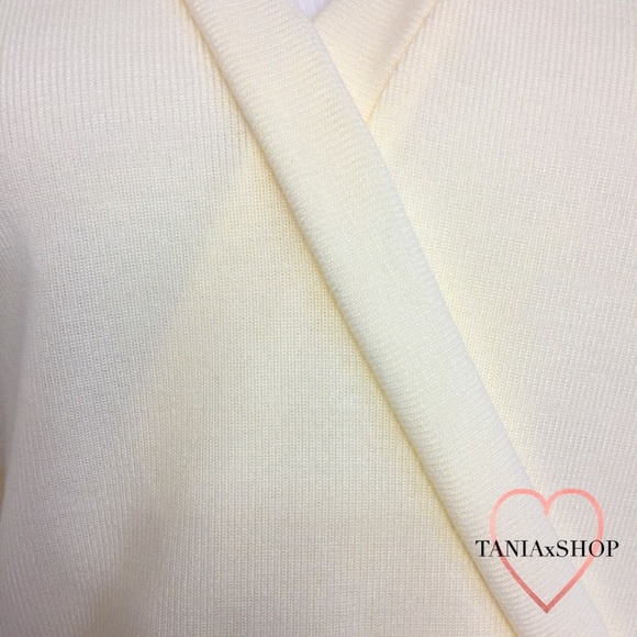 Deep V Cream Long Sleeve - Picture 6 of 8